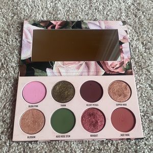 Give Me Glow Cosmetics Vintage Rose Palette
